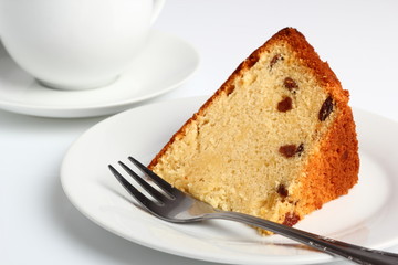 Cake with raisins