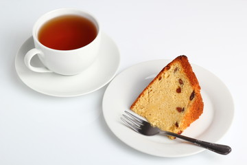 Cake with raisins
