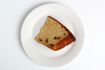 Cake with raisins