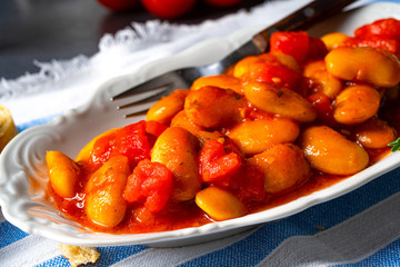 Gigantes Plaki - Baked beans in tomato sauce
