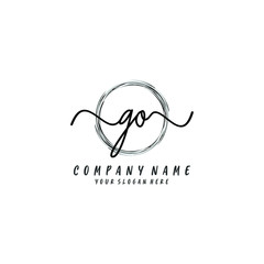 Obraz premium GO initial Handwriting logo vector templates