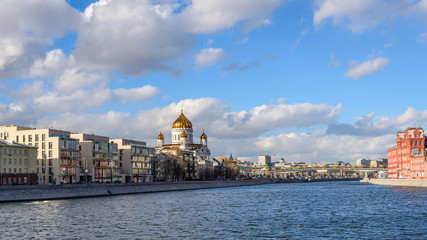 Obraz na płótnie Canvas Moscow, view of the embankment of the river