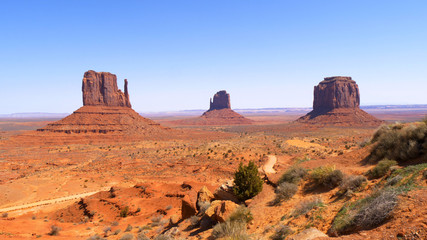 Famous Monument Valley in the desert of Utah - travel photography