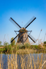 Authentische Holländische Mühle in Kinderdijk, Nord-Holland