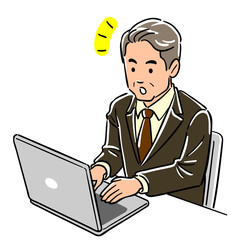 パソコンを操作する管理職のビジネスマン　気づき
