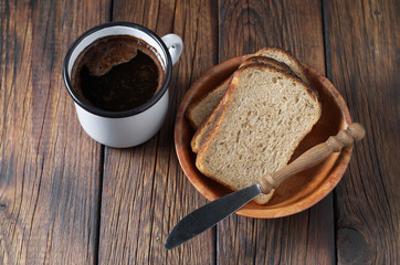 Coffee and bread