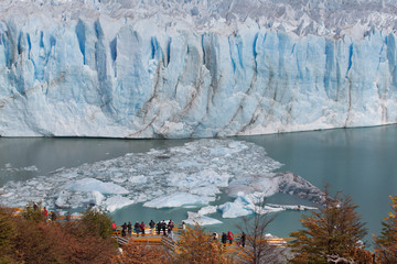 Perito Moreno glacier frozen fields mountain landscape cloudy day