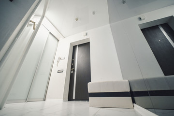 Hi-Tech in apartment architecture 