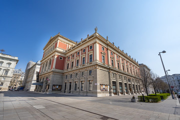 Fototapeta na wymiar Musikverein building in Vienna