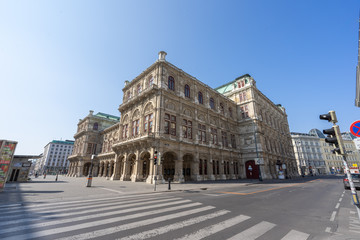 Vienna operahouse in Spring