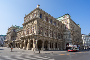 Vienna operahouse in Spring