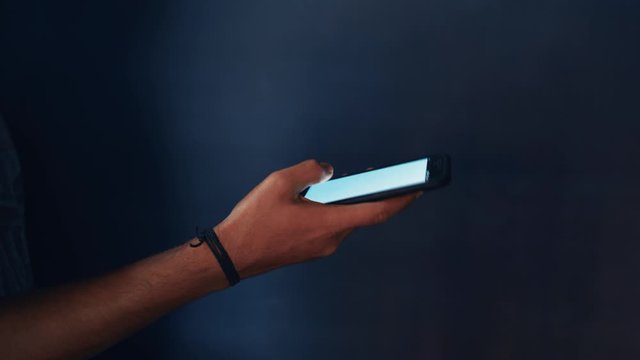 Scrolling in smartphone side angle
