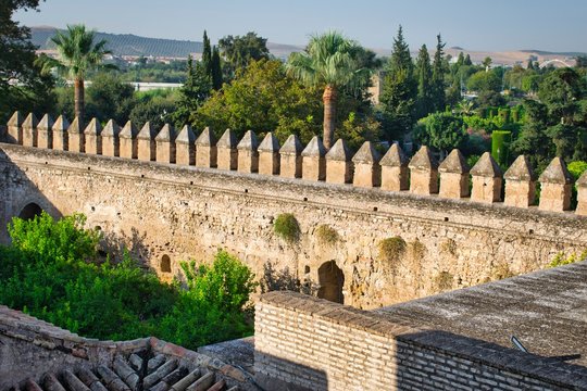 Muralla y almenas alcazar de C&oacute;rdoba