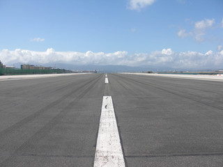 Naklejka premium Road asphalt marking beauty sky and clouds
