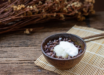 Homemade Sticky rice and black bean with coconut milk, Thai dessert.