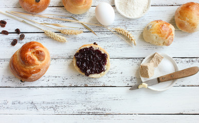 Marmelade Brötchen Frühstück Marmeladenbrötchen Rosinenbrötchen Aufstrich Fruchtaufstrich