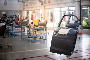 Manufacture of car doors, disassembling for painting car doors in car factories