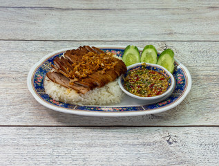 Fried Garlic Pork with Rice 