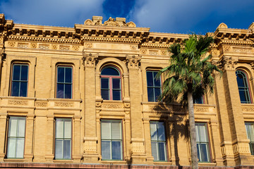 Obraz premium Built in 1895, the Hutchings building in historic Galveston. It is renaissance revival style and is located on the famous Strand Avenue, then known as Wall Street of the Southwest