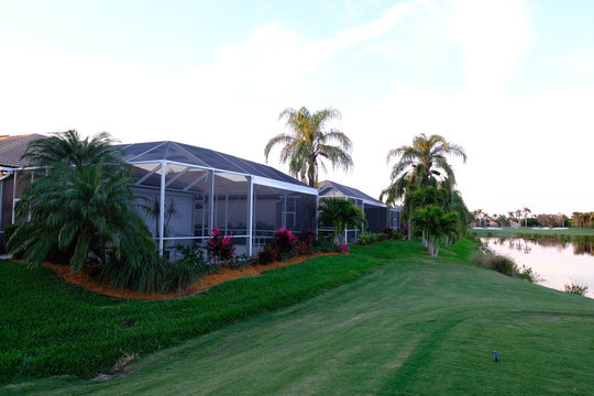 Florida Home With Sunroom, Golf Course And Lake