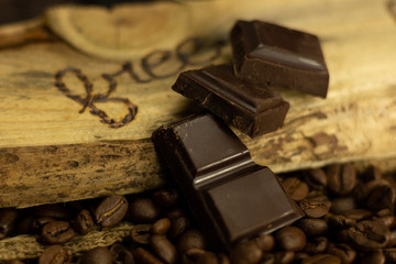 café chocolat noir grain marron