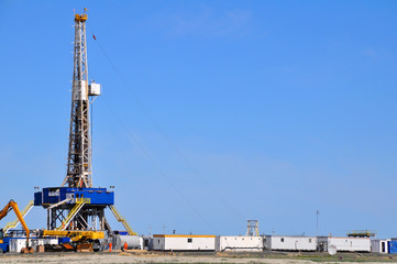 The onshore drilling rig