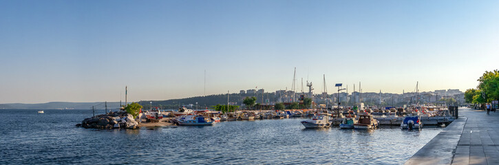 Fototapeta premium Canakkale marina in Turkey