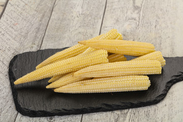 Raw baby corn