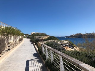 Obraz premium Walking in Sliema