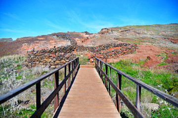 Fototapeta premium bridge over the canyon Madeira Laveda
