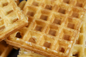 tas de gaufres sur une ardoise