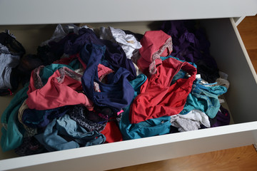 Kleiderschrank
