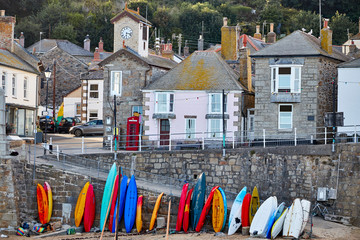View of the coastal town harbour of Mousehole, Devon, - obrazy, fototapety, plakaty