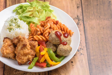 唐揚げランチ