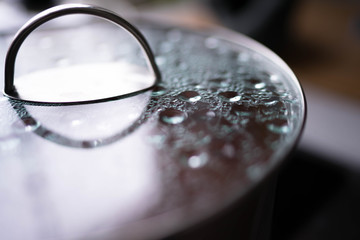 water drops on cooking pot