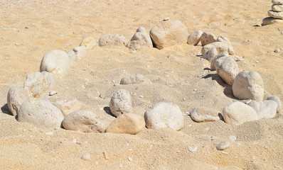 Fototapeta na wymiar stone on the beach