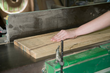 powered carpenter's plane