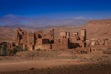 Fototapeta na wymiar Verfallene Lehmhäuser in Marokko