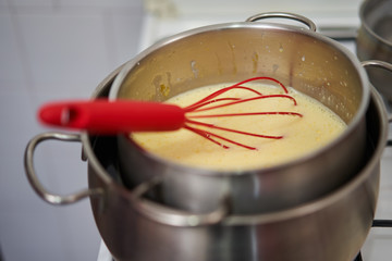 Cooking creme brulee