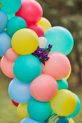 Fototapeta na wymiar colorful balloons lined up outside