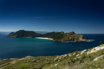 Fototapeta na wymiar Cies Islands in the North of Spain in summer with clear skies