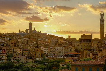 Fototapeta premium Siena sunset in summer