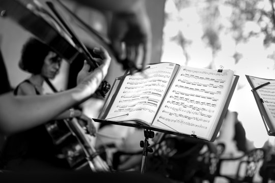 Spartiti musicali durante un concerto