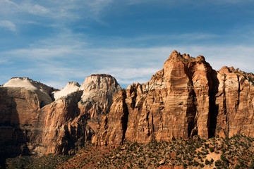 Fototapeta premium Towering Peaks