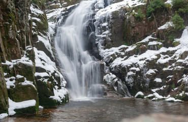 Obraz premium waterfall in the mountains