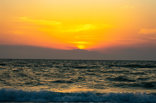 Beautiful Sunset Beach © glopphy