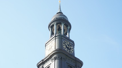 Kaputte T&uuml;r der Diakonie Hamburg 