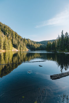 A beautiful lake near Mount Hood