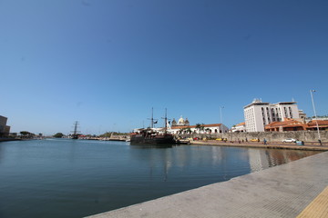 Fototapeta na wymiar Puerto Cartagena