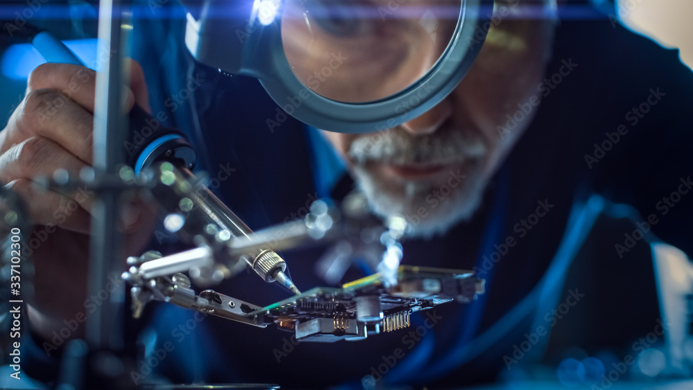 Aufkleber electronics maintenance and repair engineer soldering motherboard, microchip and circuit board, look